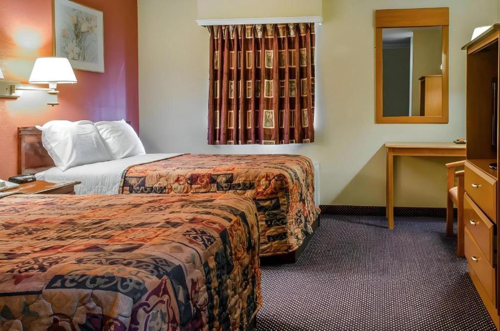 Rodeway Inn Allentown Exterior photo